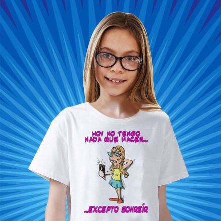 camiseta con caricatura chica